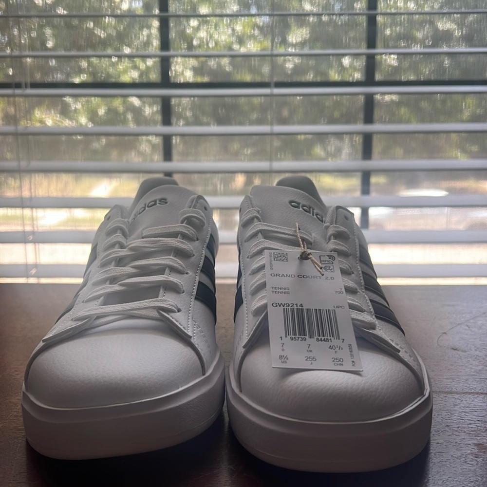 Grand court adidas